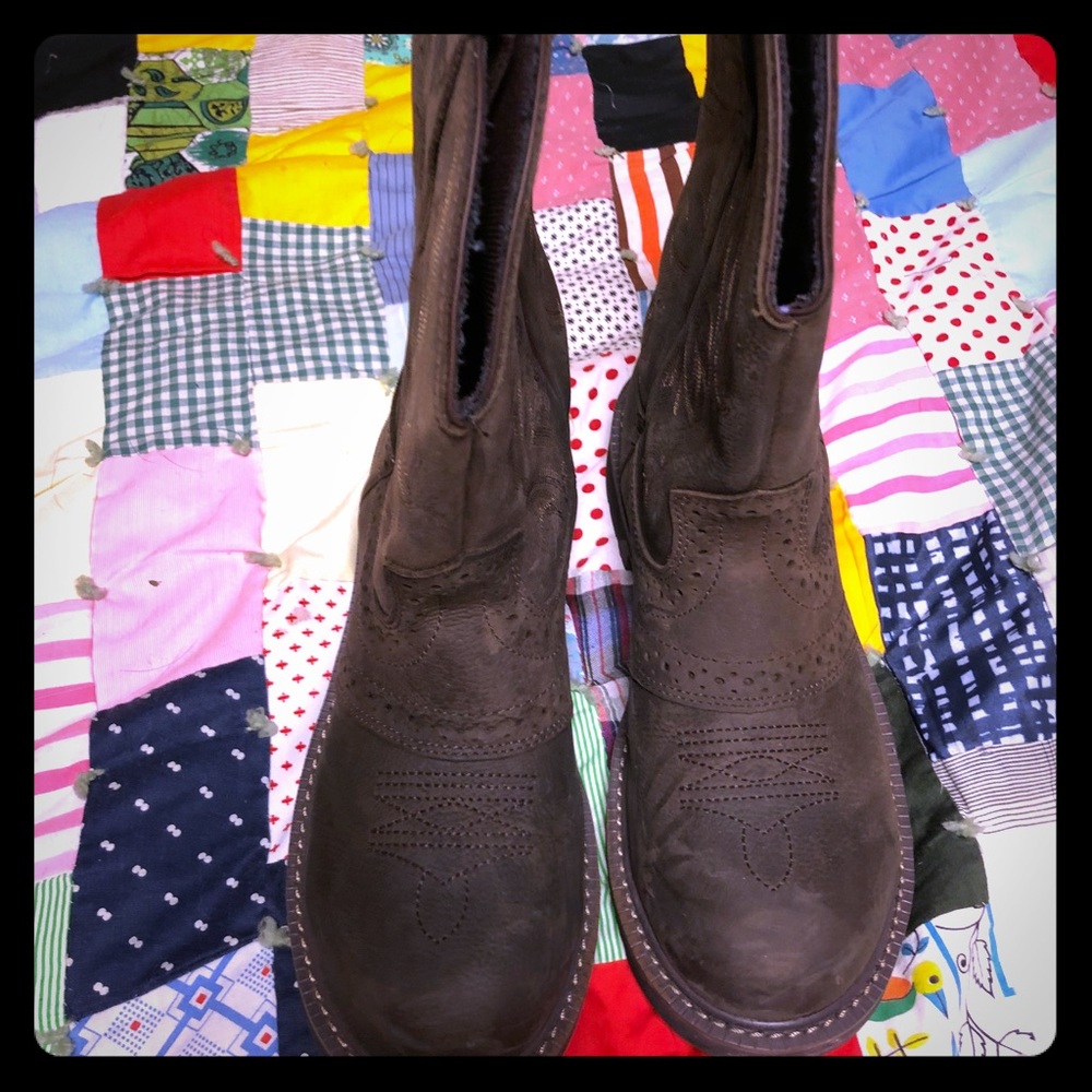Men’s steeled toe boots